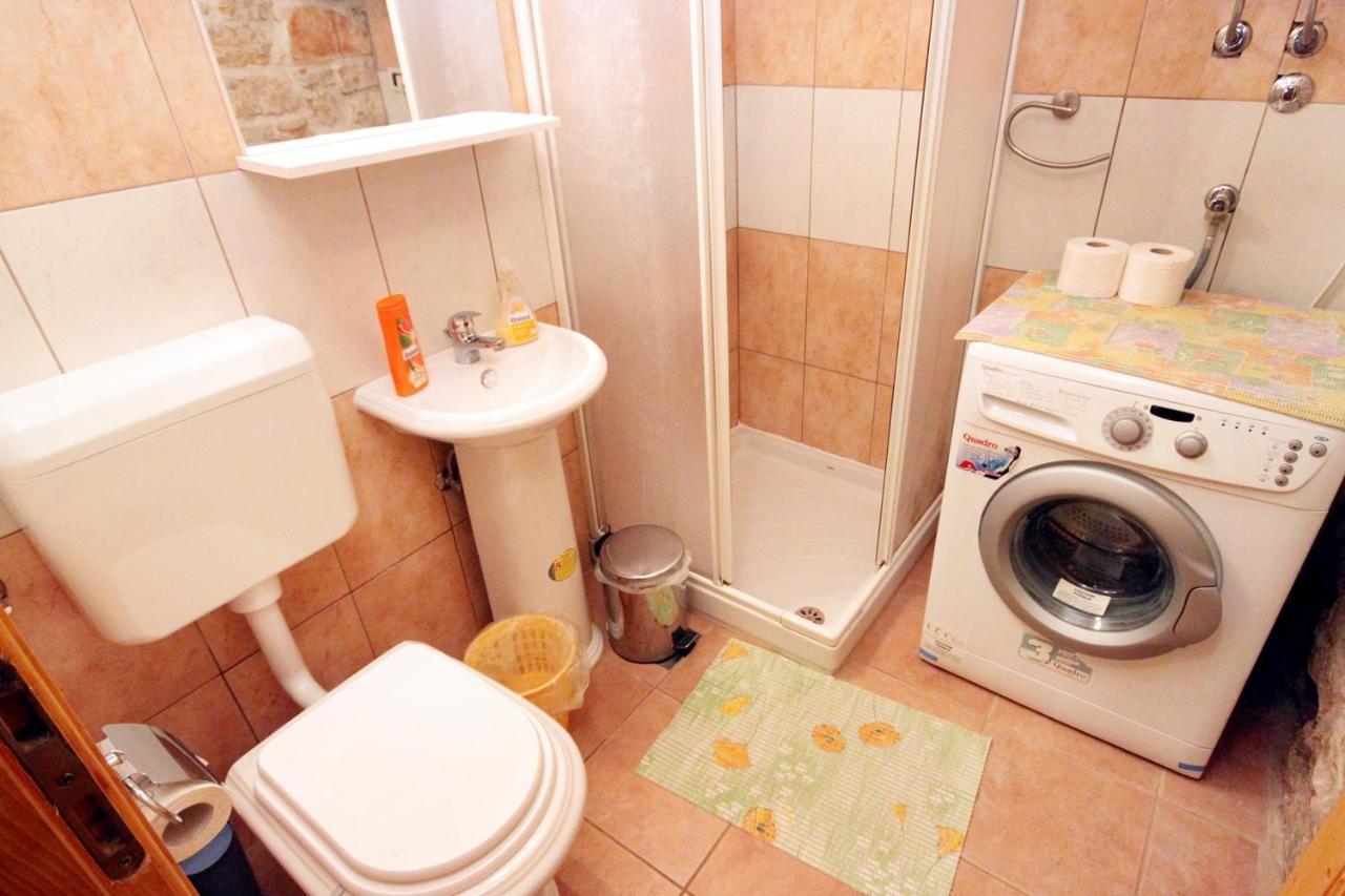 Family Friendly House With A Swimming Pool Orihi, Central Istria - Sredisnja Istra - 3415 Barban Exteriör bild