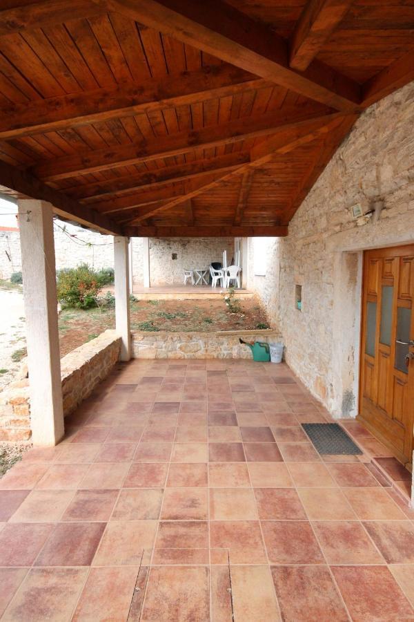 Family Friendly House With A Swimming Pool Orihi, Central Istria - Sredisnja Istra - 3415 Barban Exteriör bild