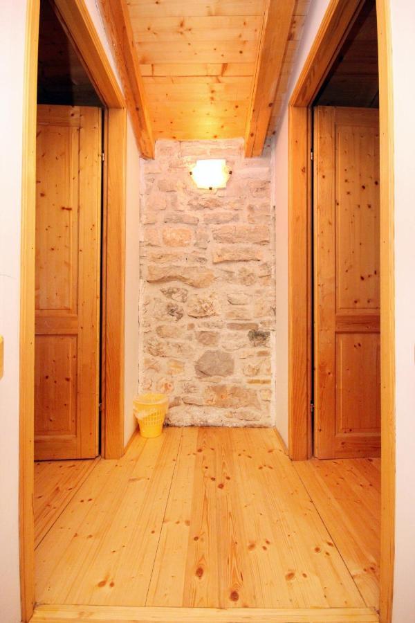 Family Friendly House With A Swimming Pool Orihi, Central Istria - Sredisnja Istra - 3415 Barban Exteriör bild