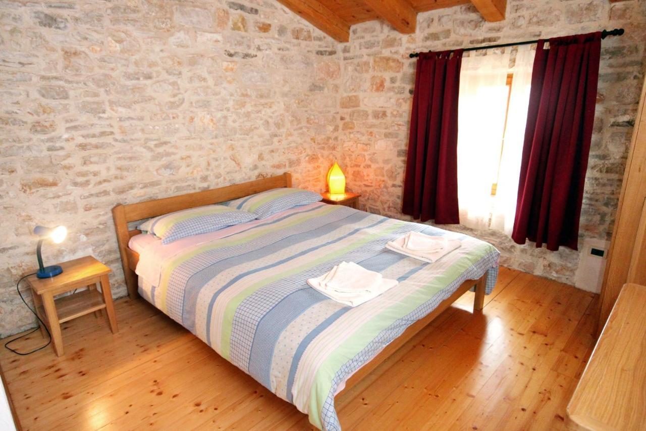 Family Friendly House With A Swimming Pool Orihi, Central Istria - Sredisnja Istra - 3415 Barban Exteriör bild