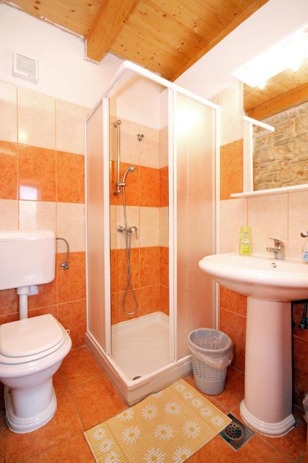 Family Friendly House With A Swimming Pool Orihi, Central Istria - Sredisnja Istra - 3415 Barban Exteriör bild